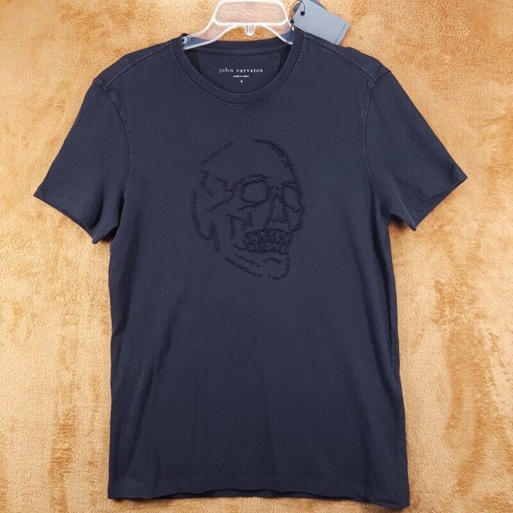 JOHN VARVATOS Shirt Mens Small Black Pullover Crew Knot Skull Tee $148